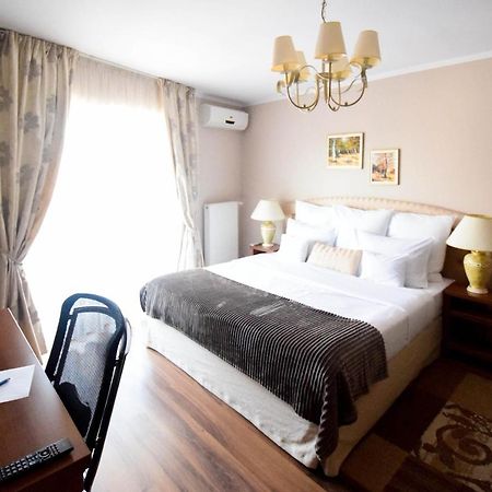 Cabrio Apart Hotel Cluj Napoca Bagian luar foto