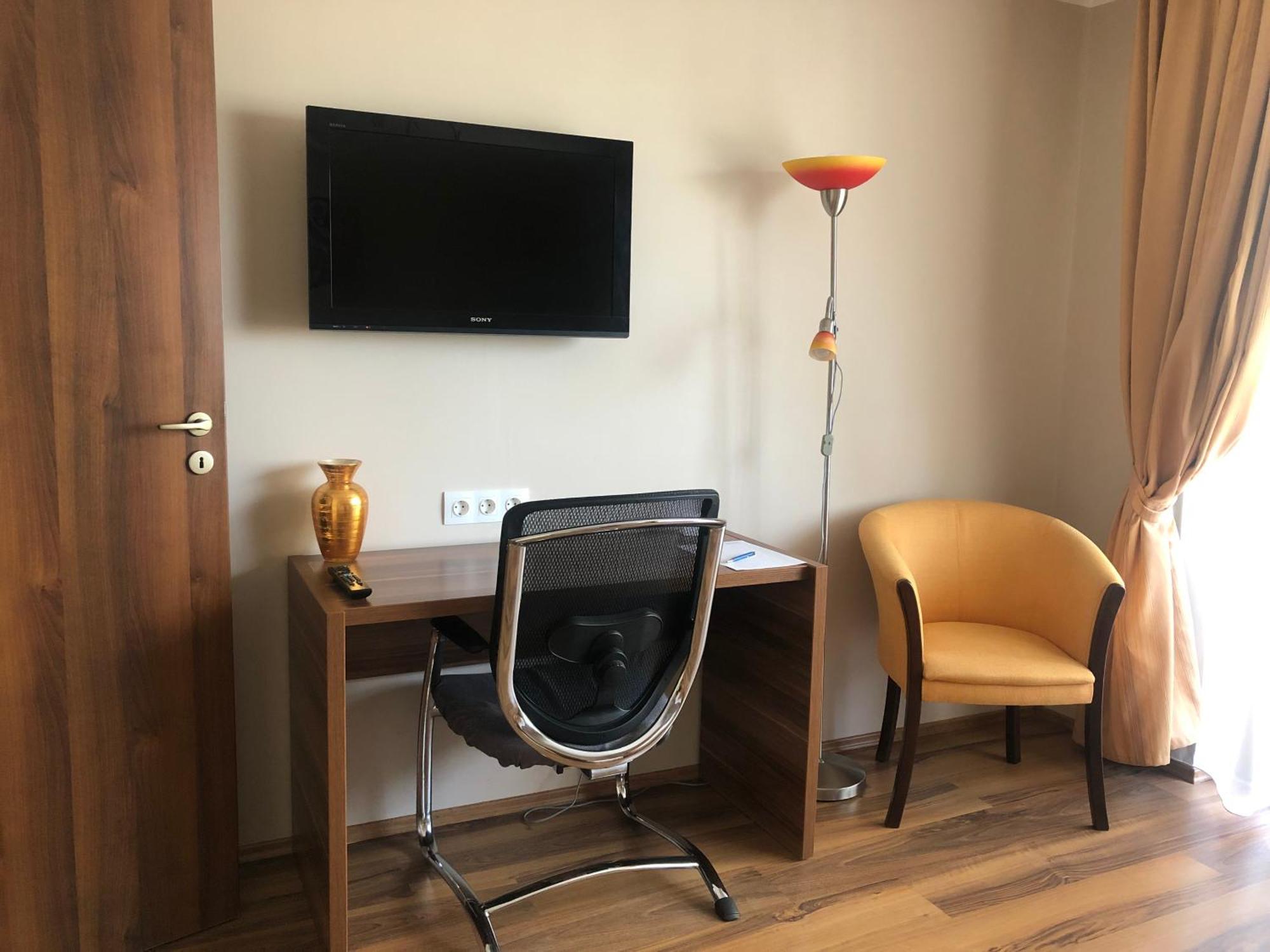 Cabrio Apart Hotel Cluj Napoca Bagian luar foto
