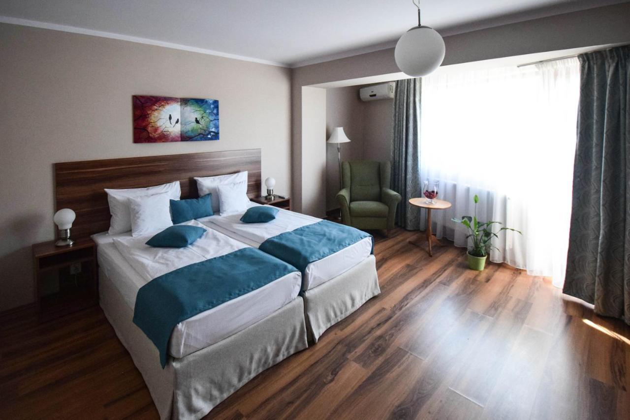 Cabrio Apart Hotel Cluj Napoca Bagian luar foto
