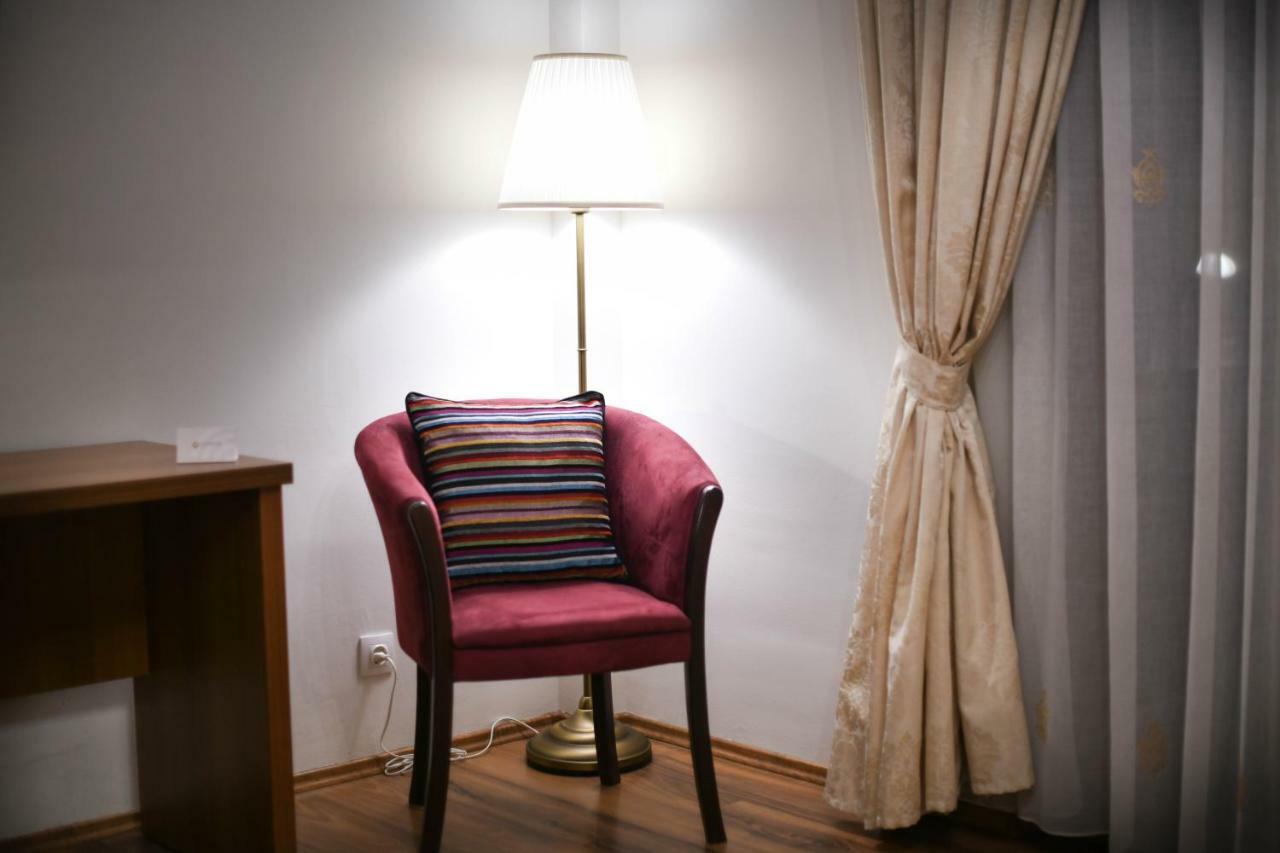Cabrio Apart Hotel Cluj Napoca Bagian luar foto