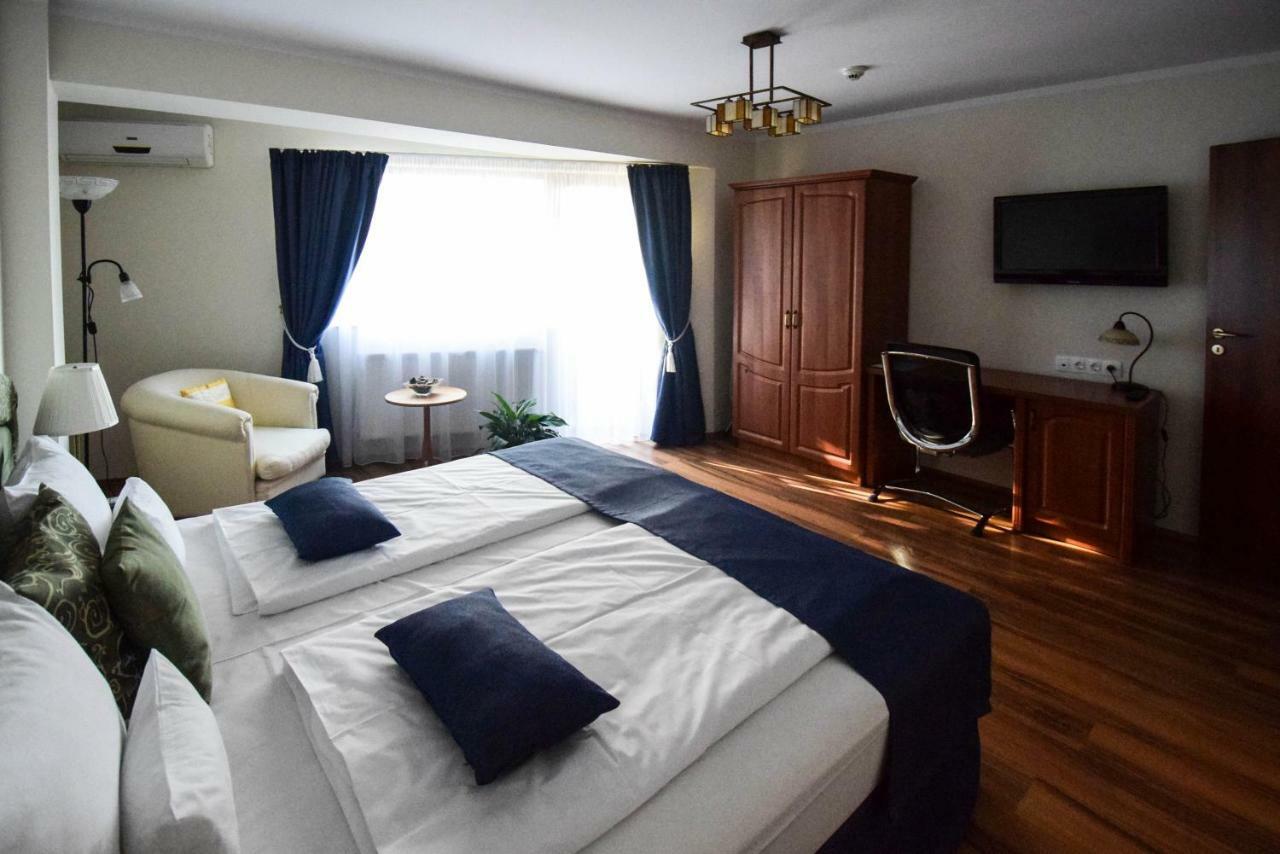 Cabrio Apart Hotel Cluj Napoca Bagian luar foto