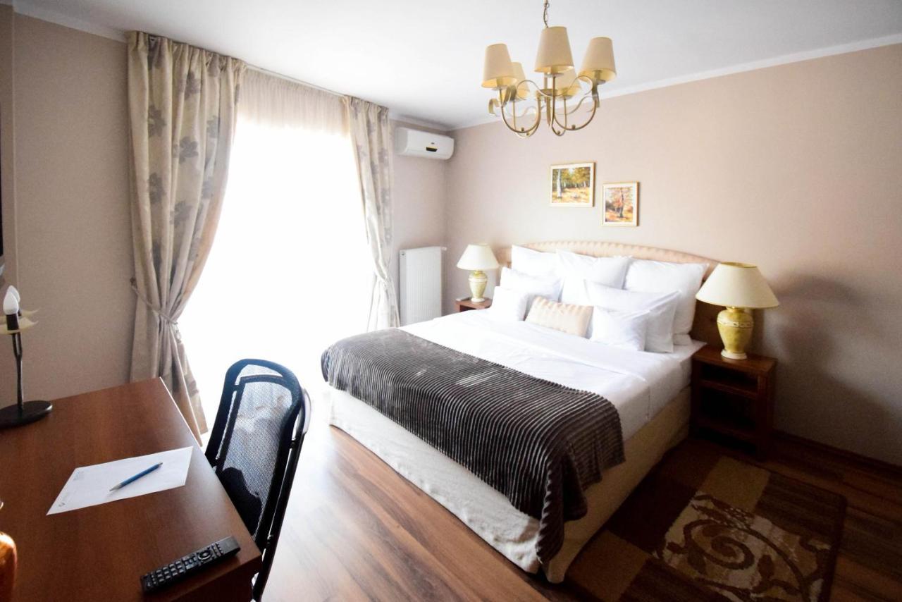 Cabrio Apart Hotel Cluj Napoca Bagian luar foto